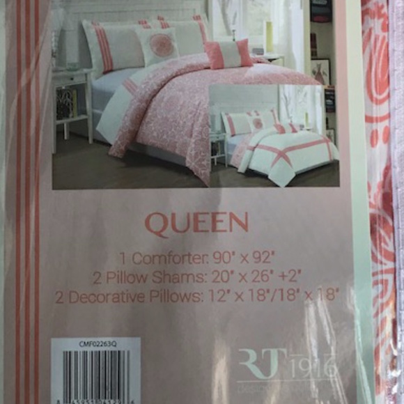 NWT Queen 5 Piece Reversible Comforter Set - Picture 2 of 7